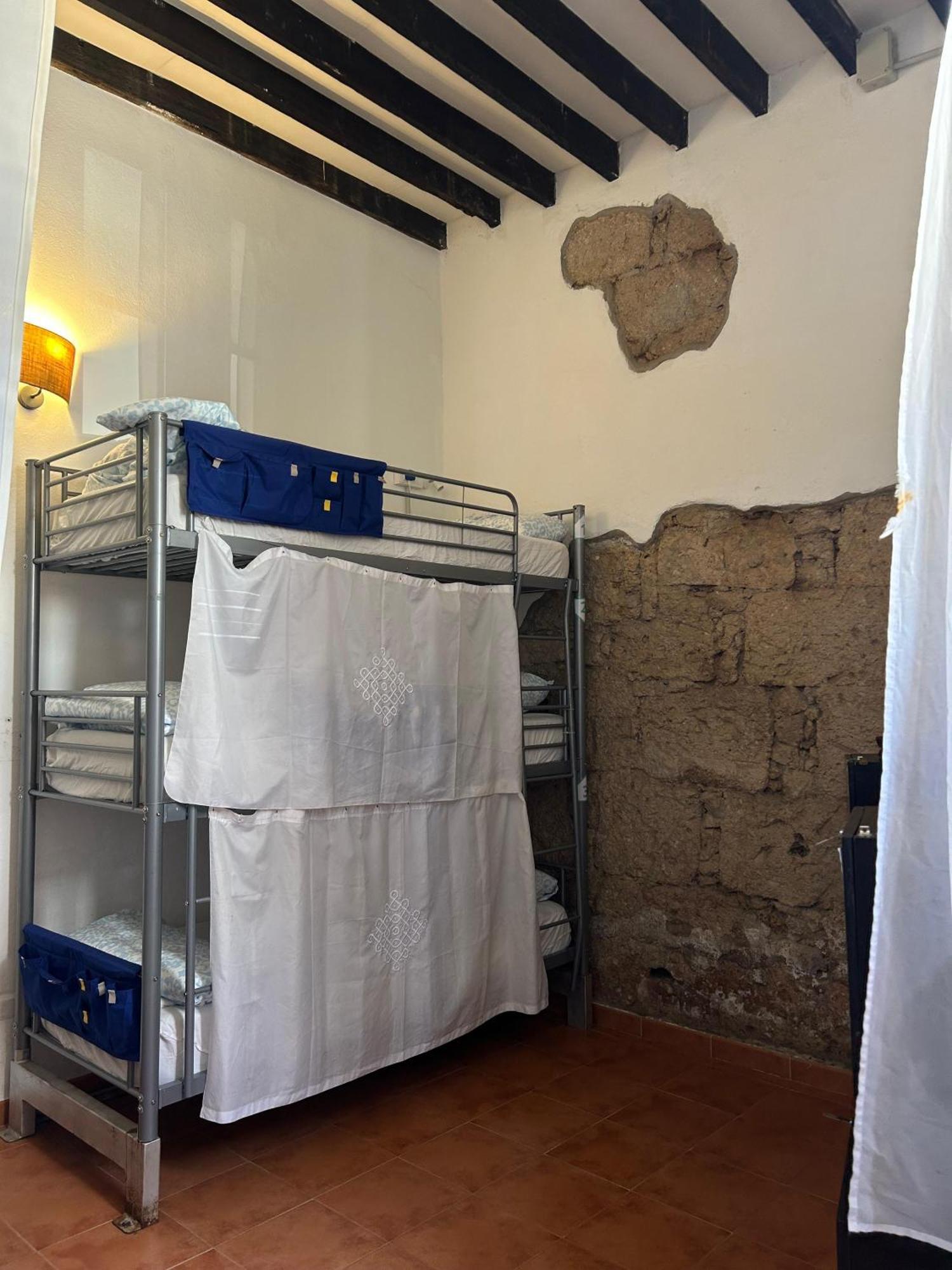 Ashavana Nest Hostel El Medano  Phòng bức ảnh