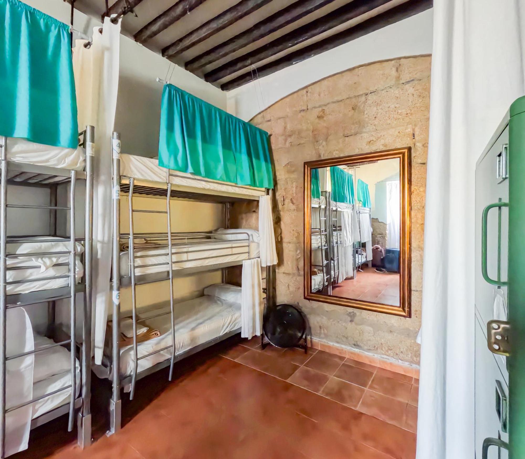 Ashavana Nest Hostel El Medano  Phòng bức ảnh